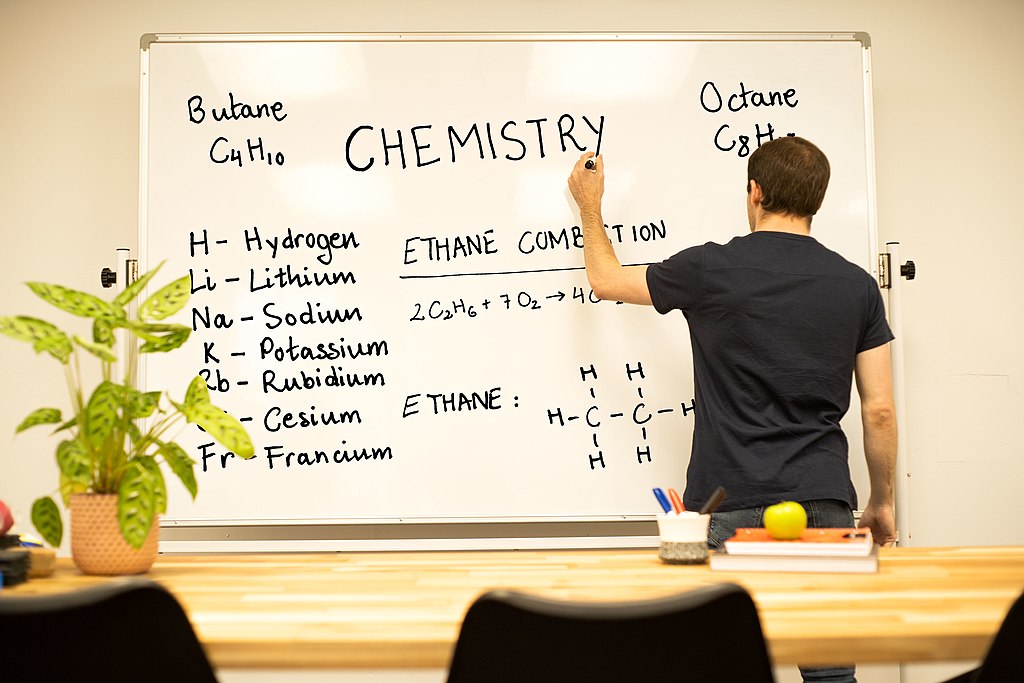 Course Image  CIM 322: SPECIAL METHODS IN CHEMISTRY